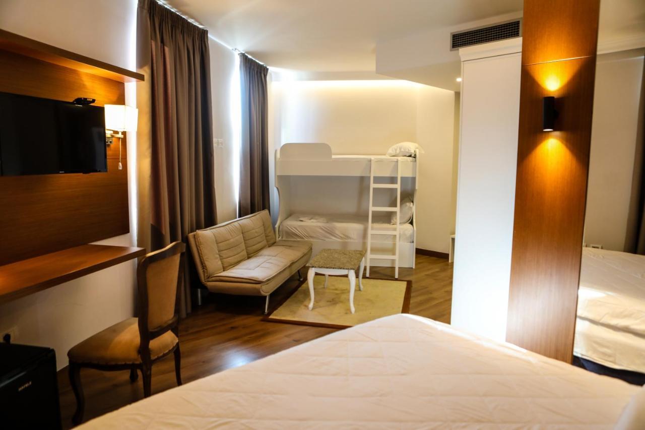 Golden Ring Tirana